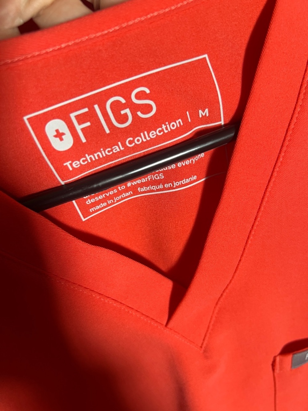 Figs Bright coral Sleeve Scrub Top & Jogger Set medium - Picture 2 of 3